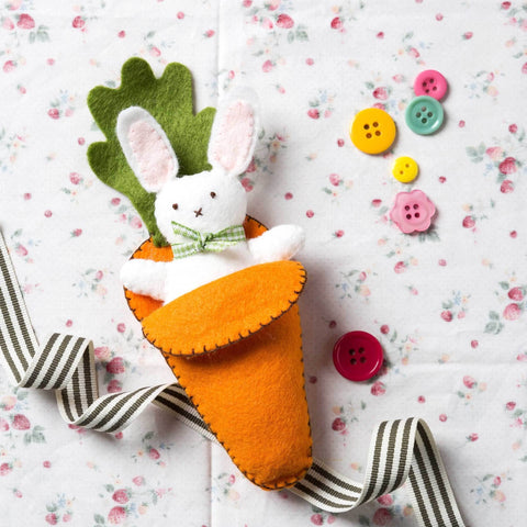 Bunny in Carrot Bed Wool Mix Felt Craft Kit