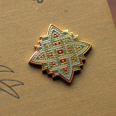 Knotwork Needle Minder (Avlea Folk Embroidery)