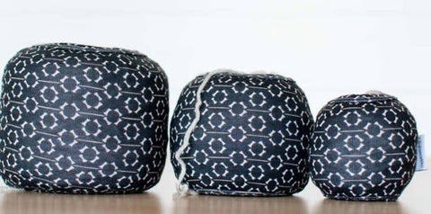 Cozy Cakes Yarn Cozy In Three Sizes (Binkwaffle)