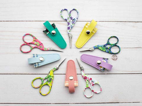 Fox & Pine Colorful Scissors and Sheaths — Pink/White