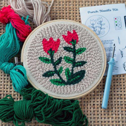 Tulips Punch Needle Kit (Kikkerland)
