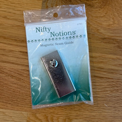 Magnetic Seam Guide (Nifty Notions)