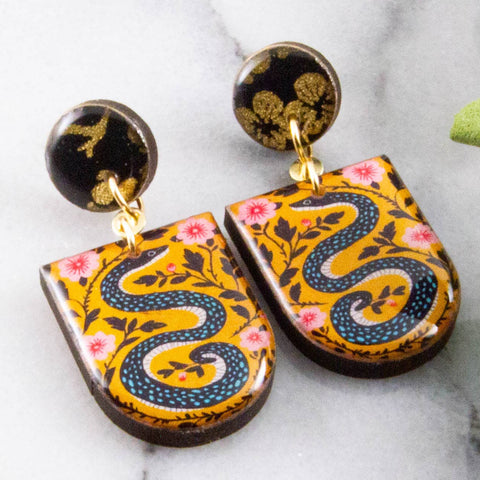 Retro Snakes Earrings (No Man's Land)