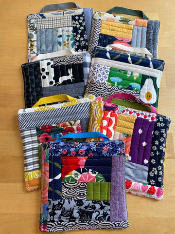 Beginner Friendly Potholder Workshop Sunday December 4th 12:00 - 2:30pm